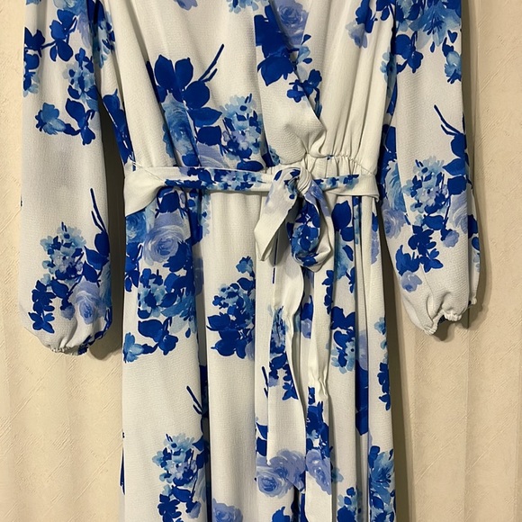 Beautiful Maxi Dress 16 - Picture 2 of 3